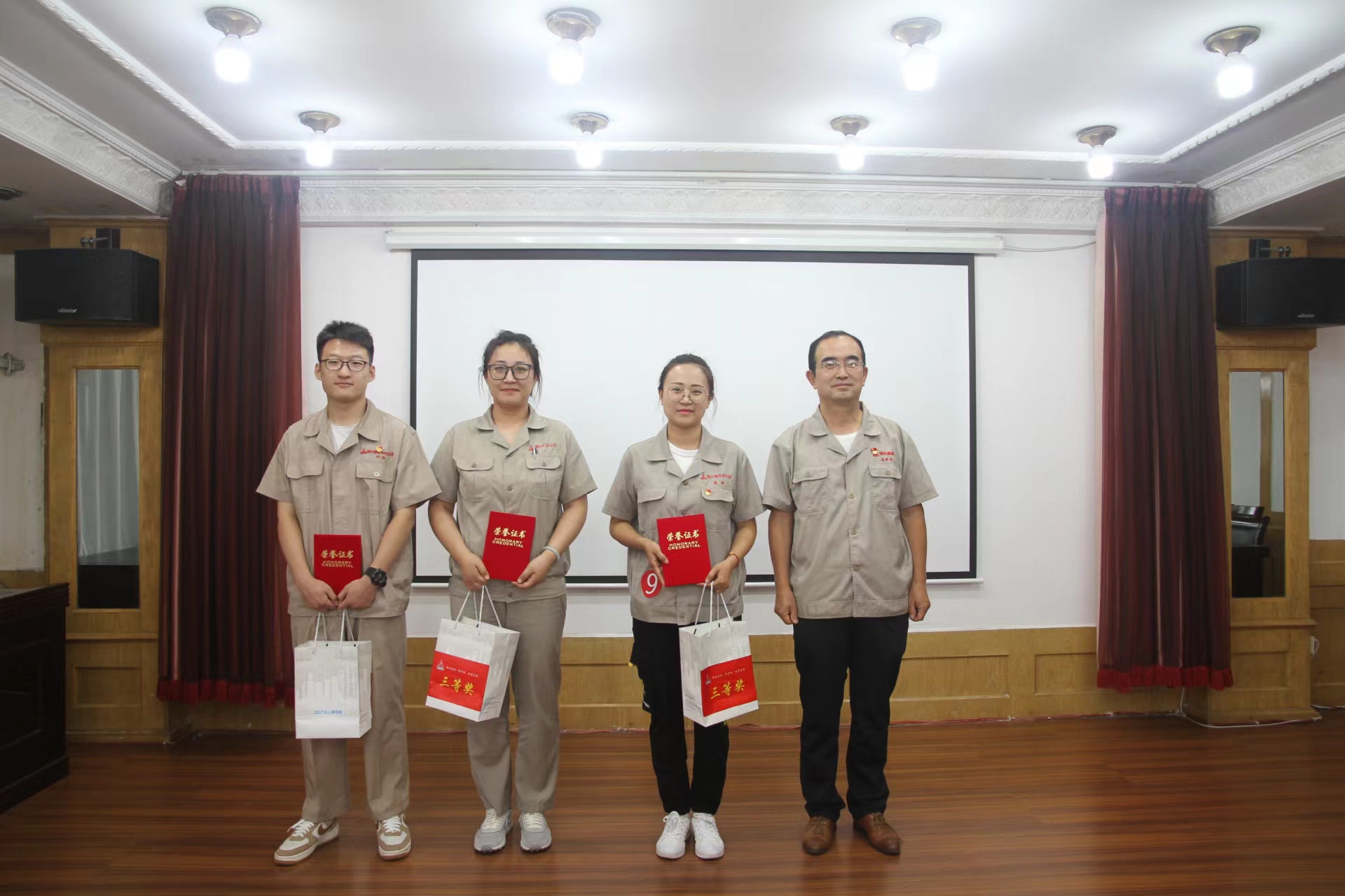 1687848895127945.jpg 1687848895127945.jpg